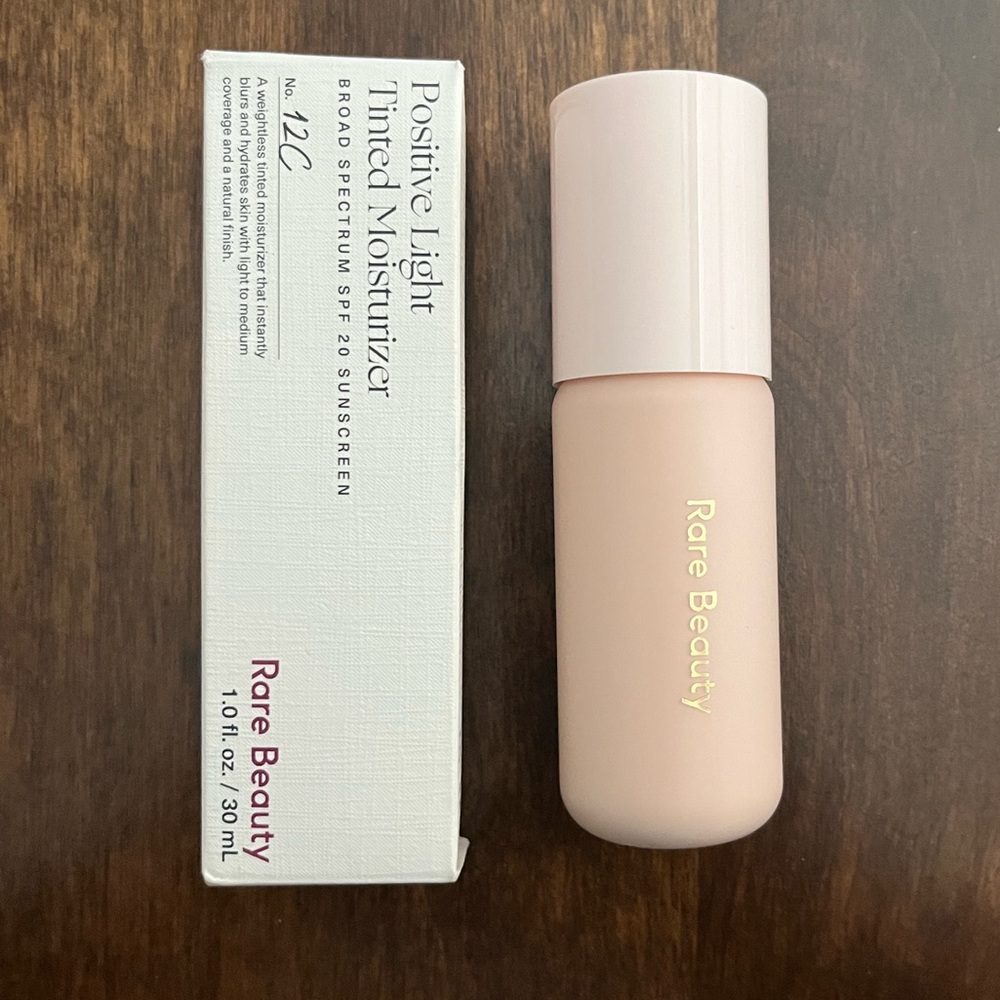 Rare Beauty Tinted Moisturizer in 16C